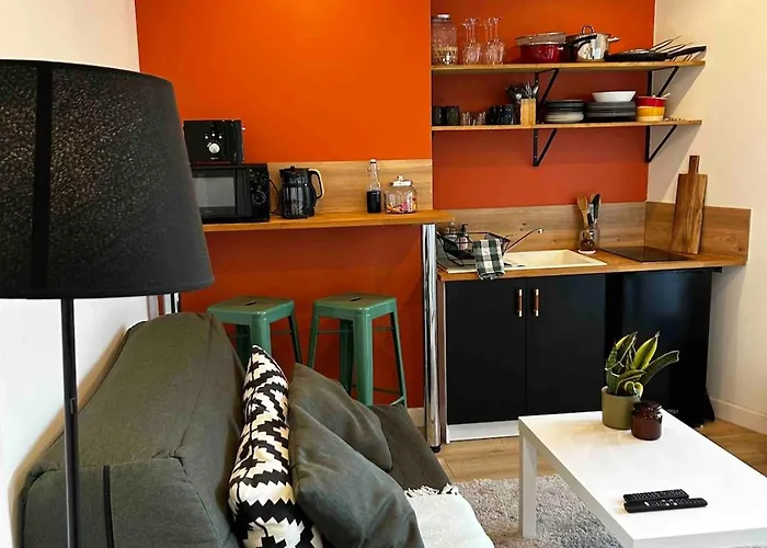 La Maison Au Fond Du Jardin - Proche Centre Le Mans