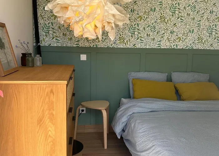 La Maison Au Fond Du Jardin - Proche Centre